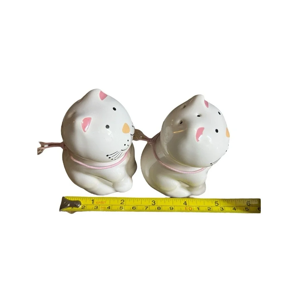 Salt And Pepper Cozy Cats Collection 1989‎ Ceramic 3-1/4